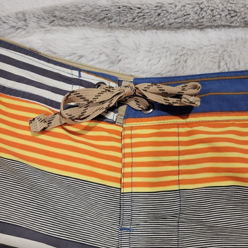 Patagonia board shorts, size 38 - Picture 5 of 13